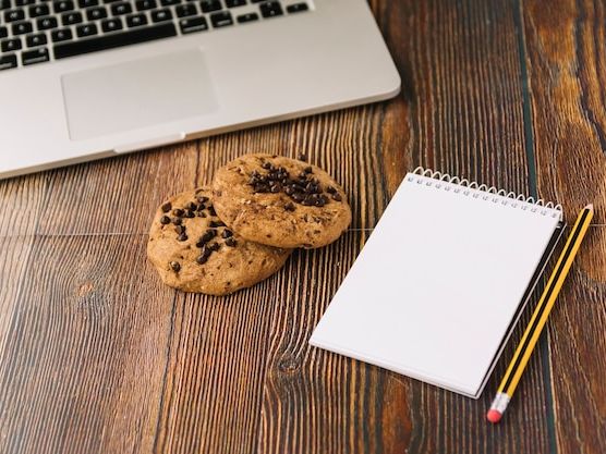 Co musisz wiedzieć o cookies a bezpieczeństwo online – kompleksowy przewodnik